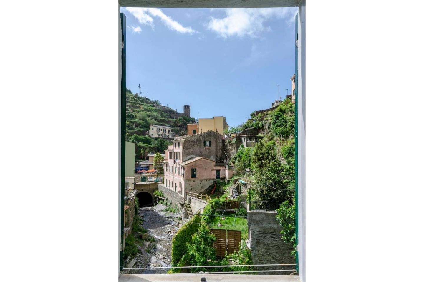 Joivy Light Flat With Great View, Cinque Terre Lägenhet Vernazza Exteriör bild