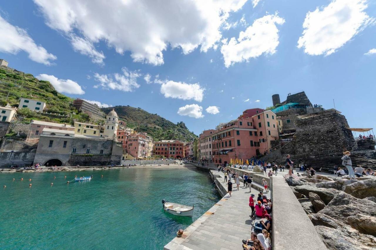 Joivy Light Flat With Great View, Cinque Terre Lägenhet Vernazza Exteriör bild