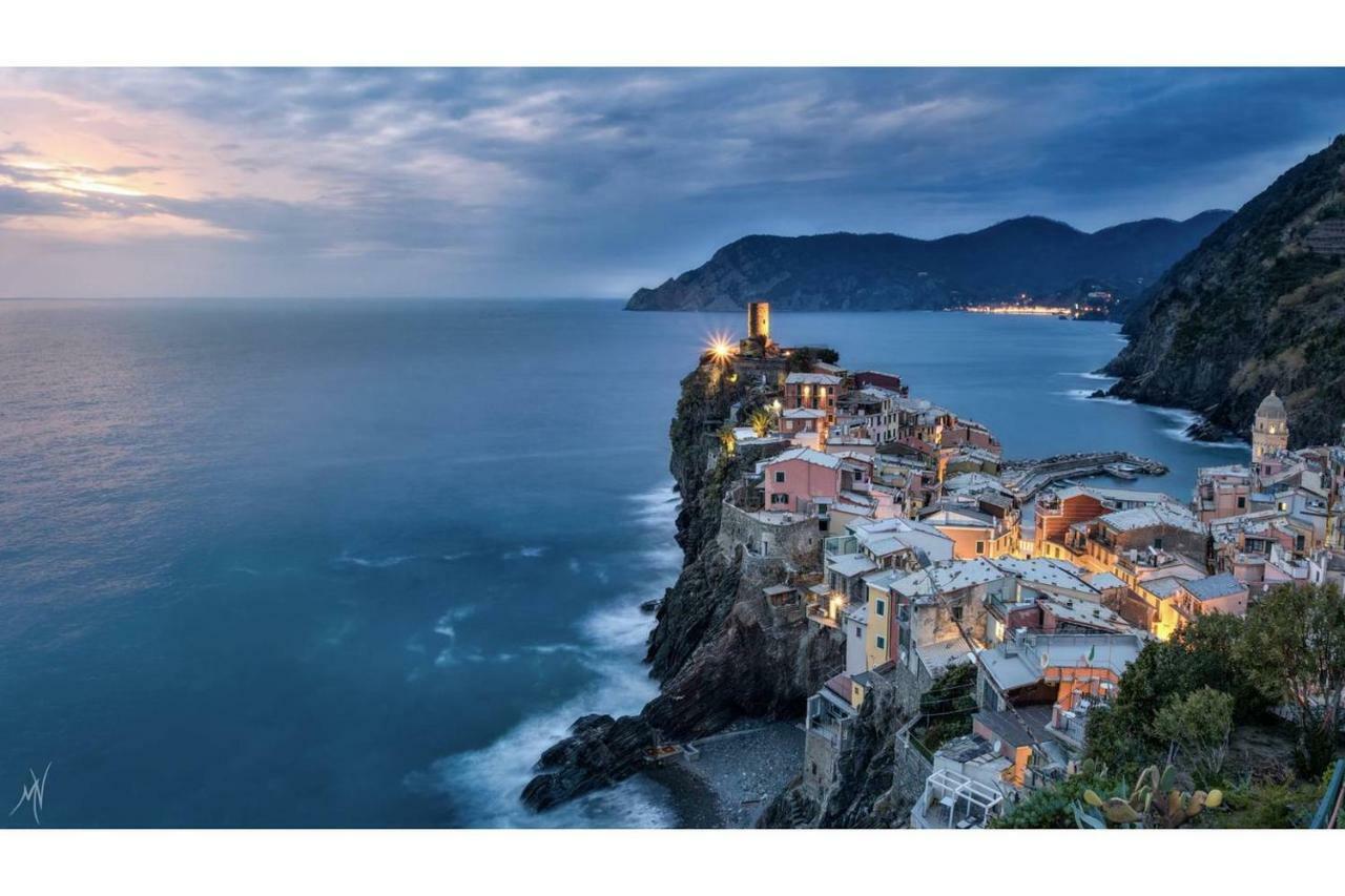 Joivy Light Flat With Great View, Cinque Terre Lägenhet Vernazza Exteriör bild